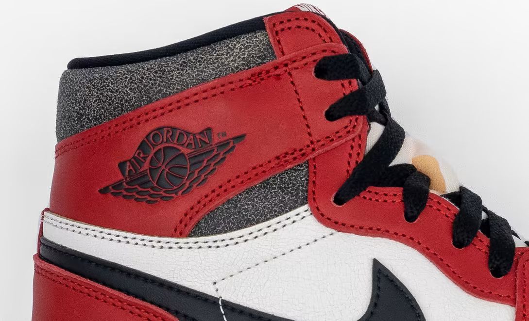 Nike Air Jordan Retro 1 Lost And-Found view 2
